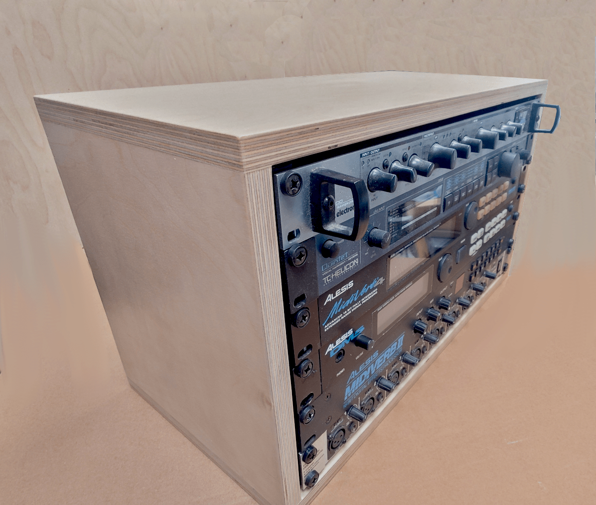6U 19″ Rack Cabinet - Premium Birch Ply 1 6U 19" Rack